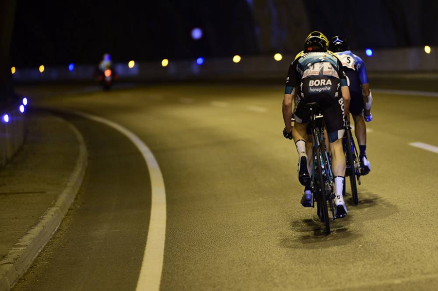 米乐体育官网-加拿大队员出人头地，取得女足胜利突围