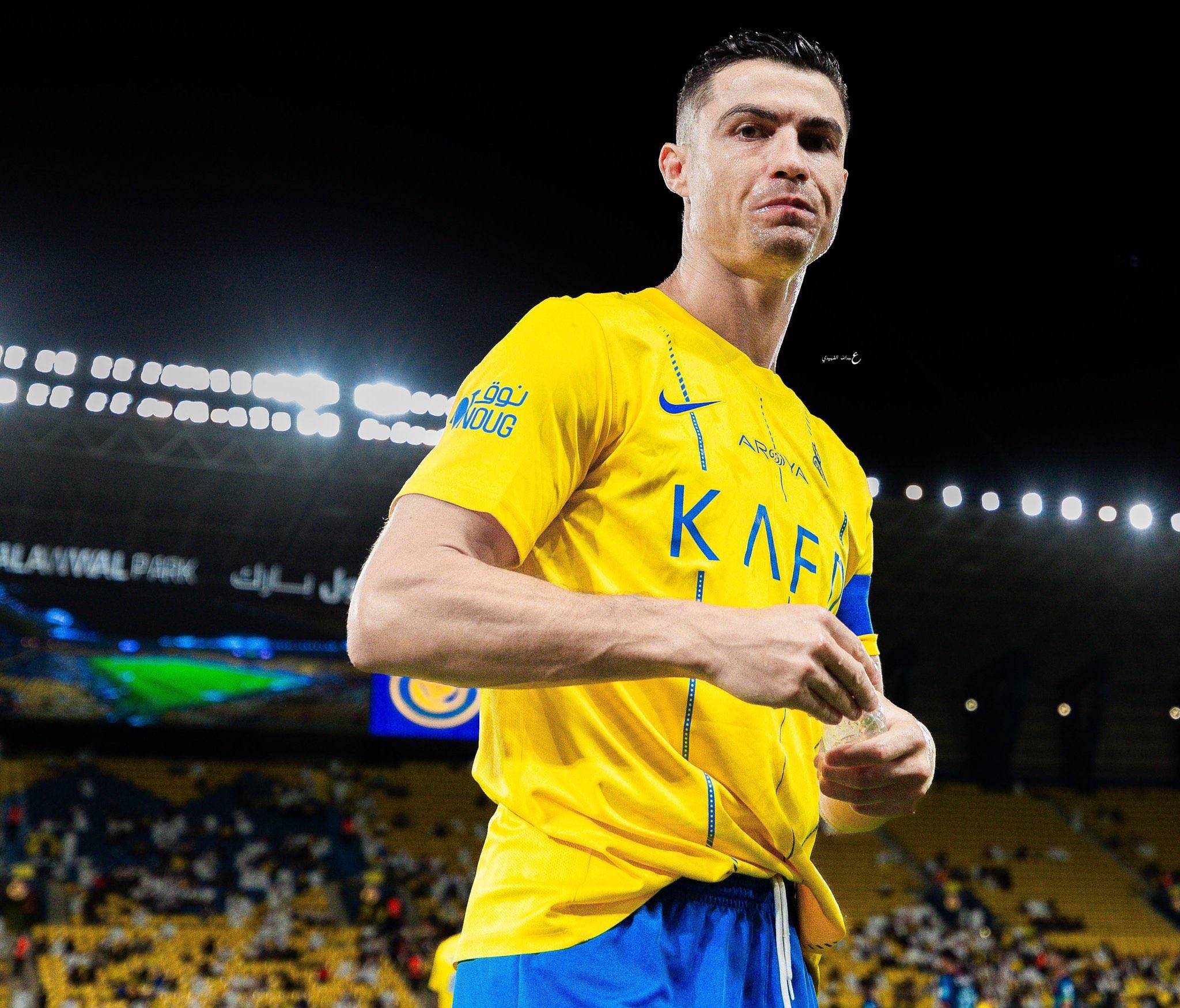 米乐体育官网-欧洲巨星在关键比赛中表现抢眼