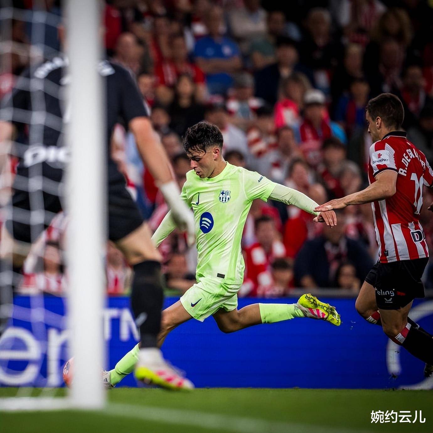 米乐体育在线观看-包含巴萨后防线名核心续约，稳固西甲霸主地位的词条