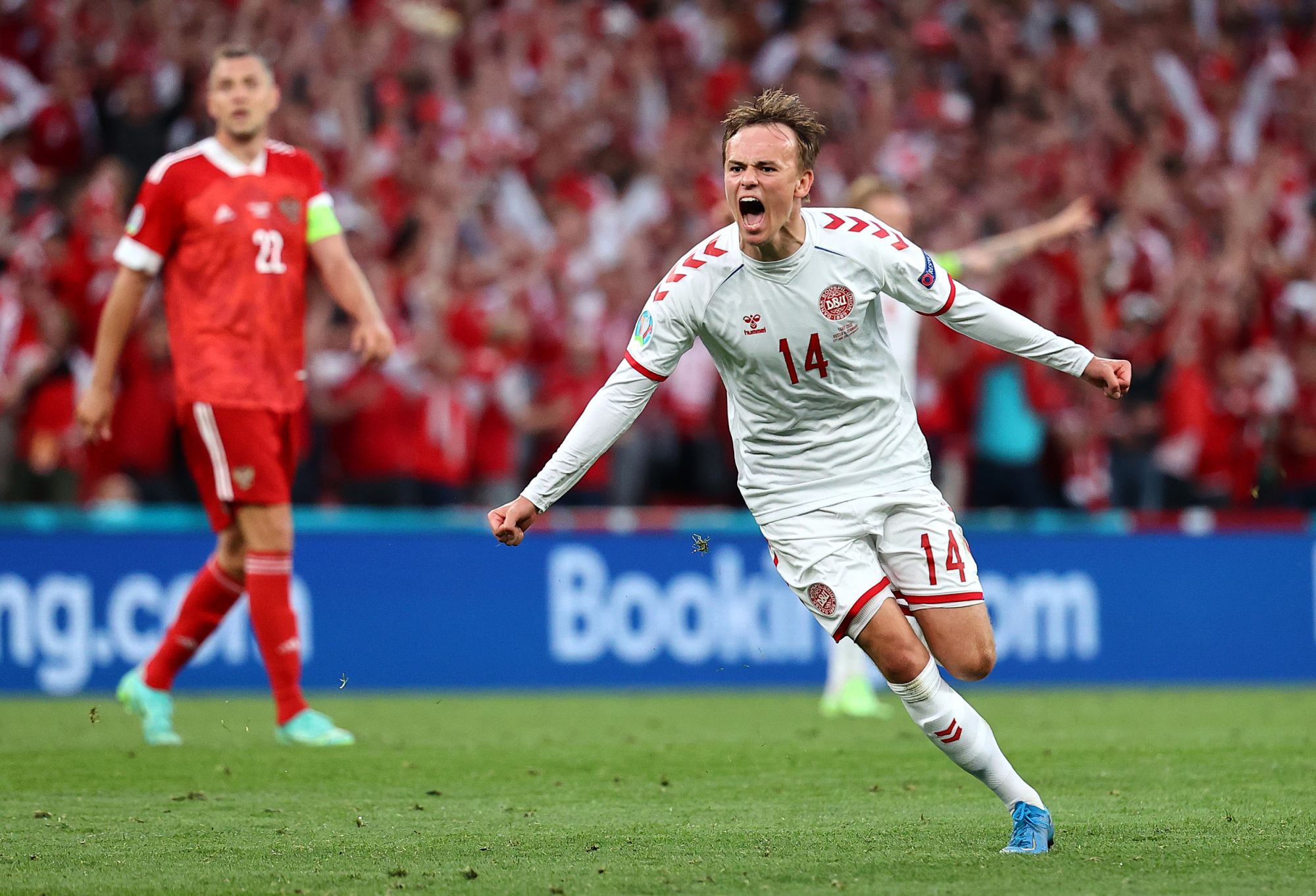 米乐体育m6官网-丹麦队实现逆袭，晋级欧锦赛半决赛